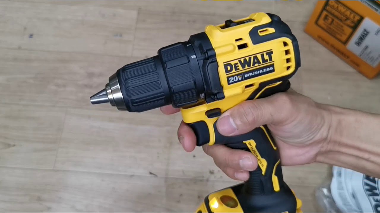 Thân máy khoan vặn vít dùng pin DeWalt 18V DCD708N