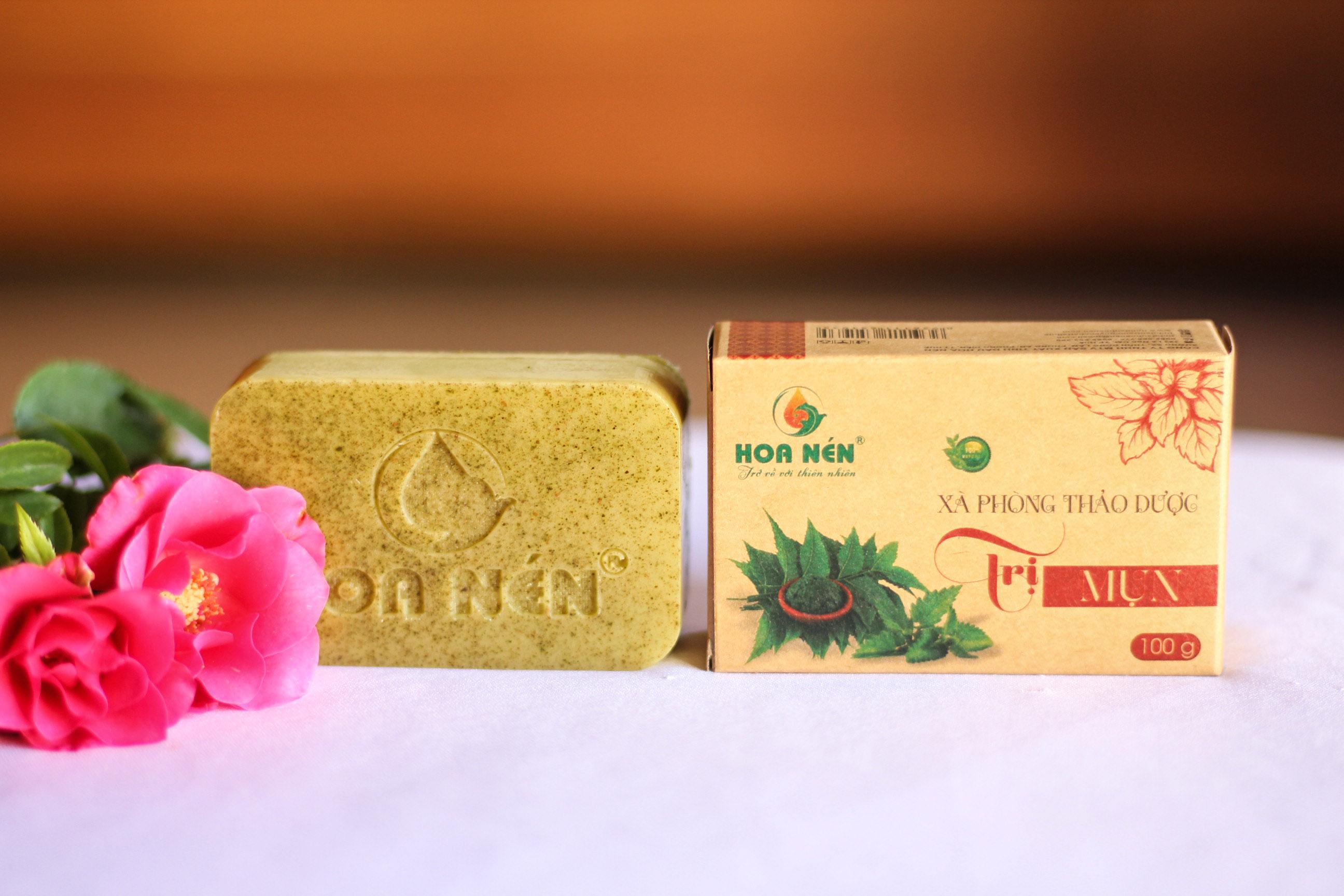 XÀ PHÒNG THẢO DƯỢC ĐÁNH BAY MỤN HOA NÉN 100G