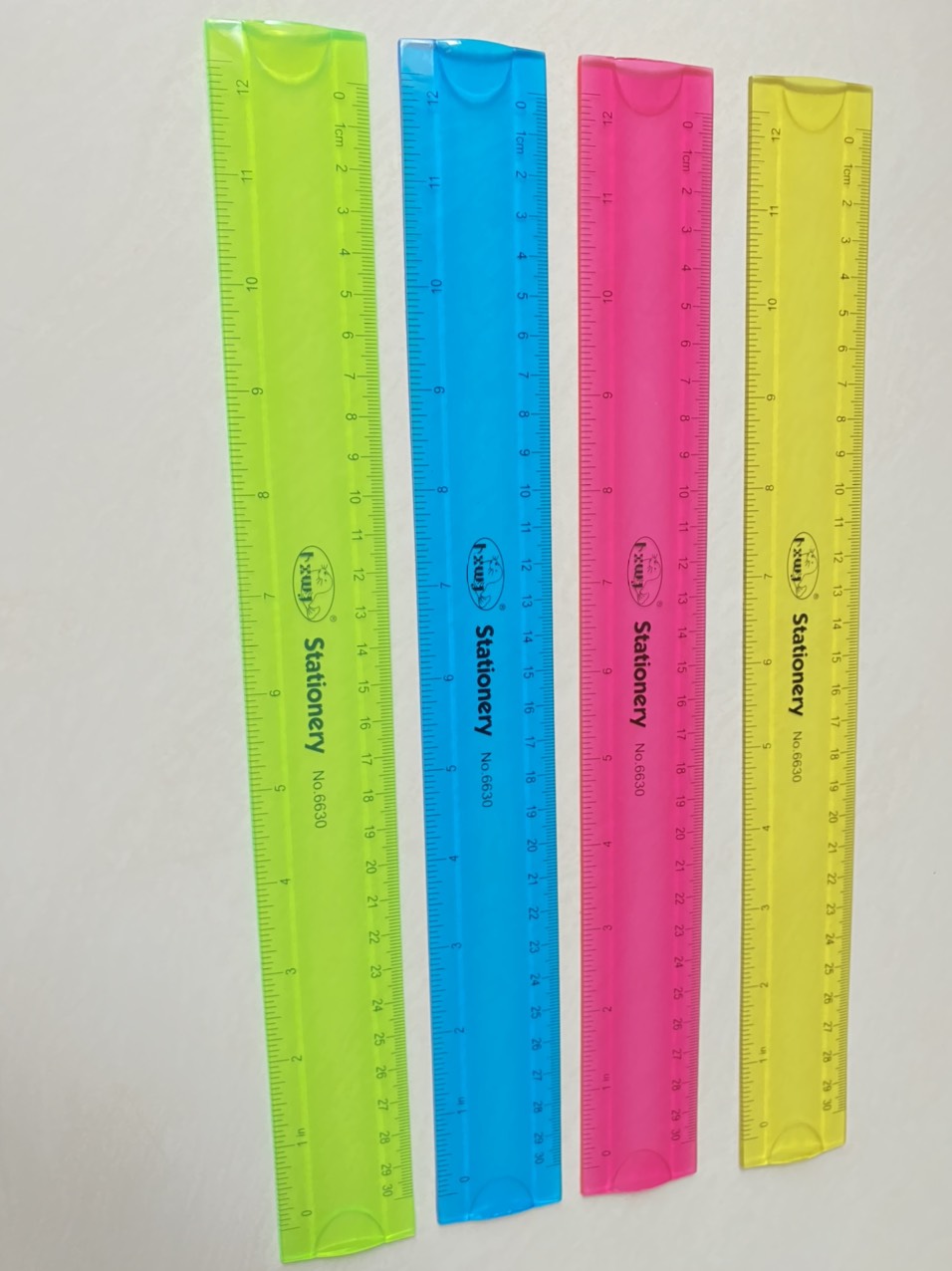 [HCM]Thước dẻo dài 30cm-màu sáng