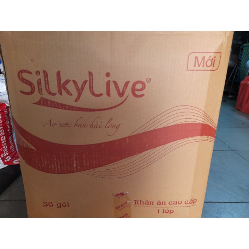 Khăn Giấy Silky Live Vuông (100 tờ)