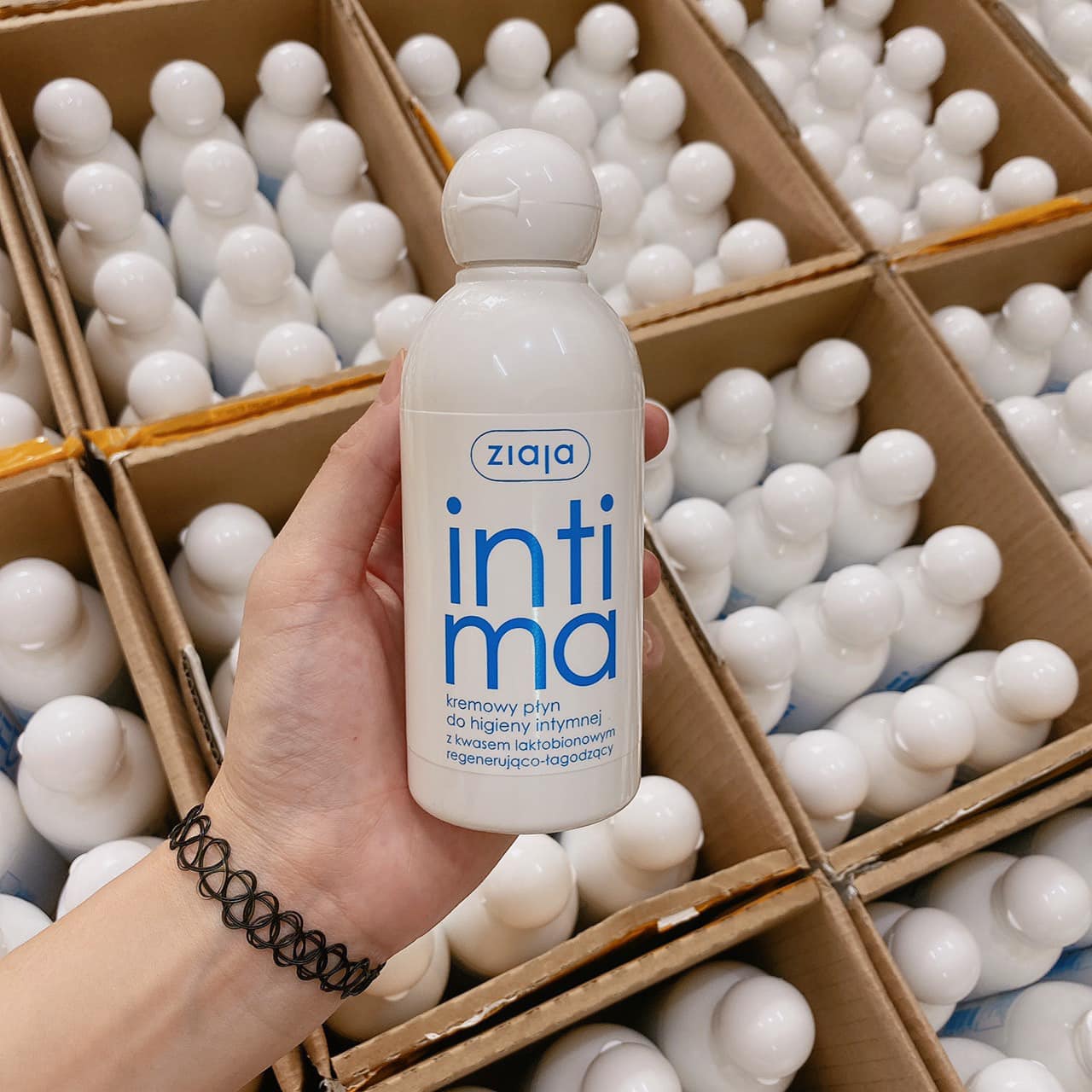 Dung dịch vệ sinh phụ nữ Intima- Ziaja -Ba Lan