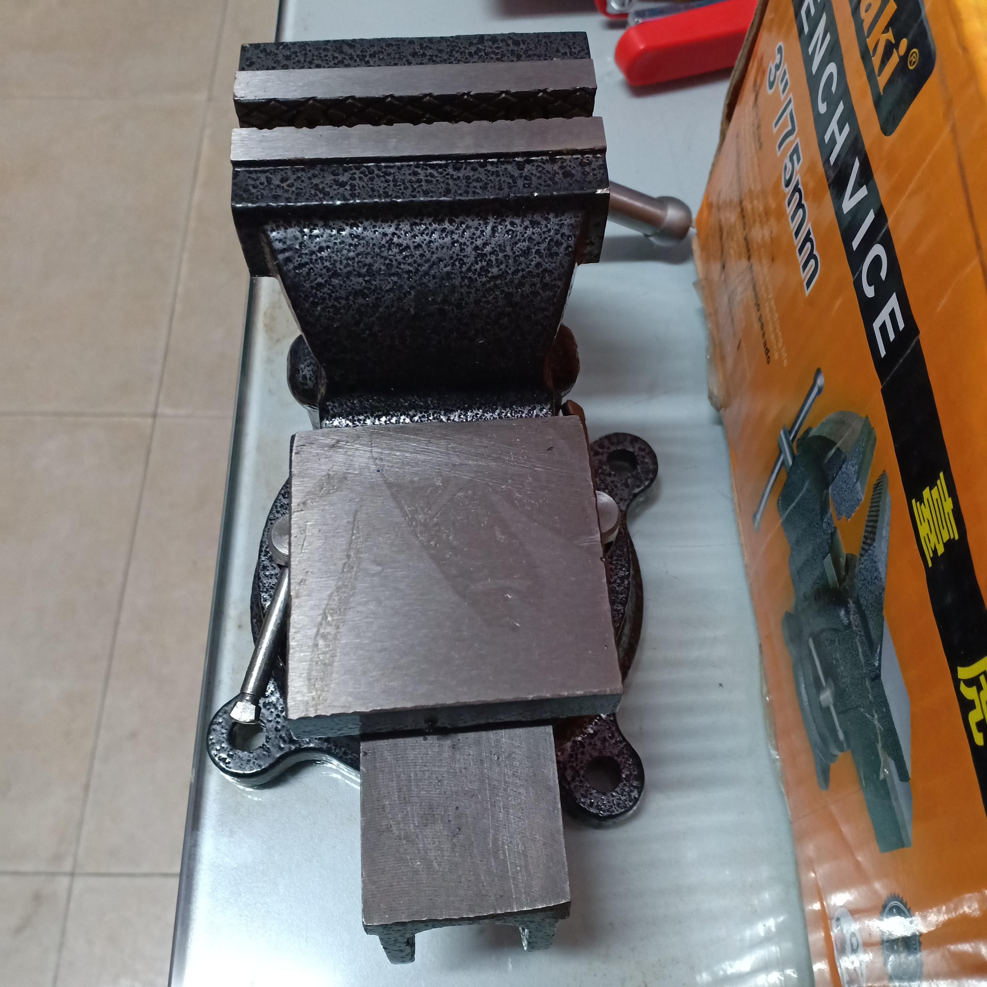 Ê tô bàn nguội Asaki-AK-0666