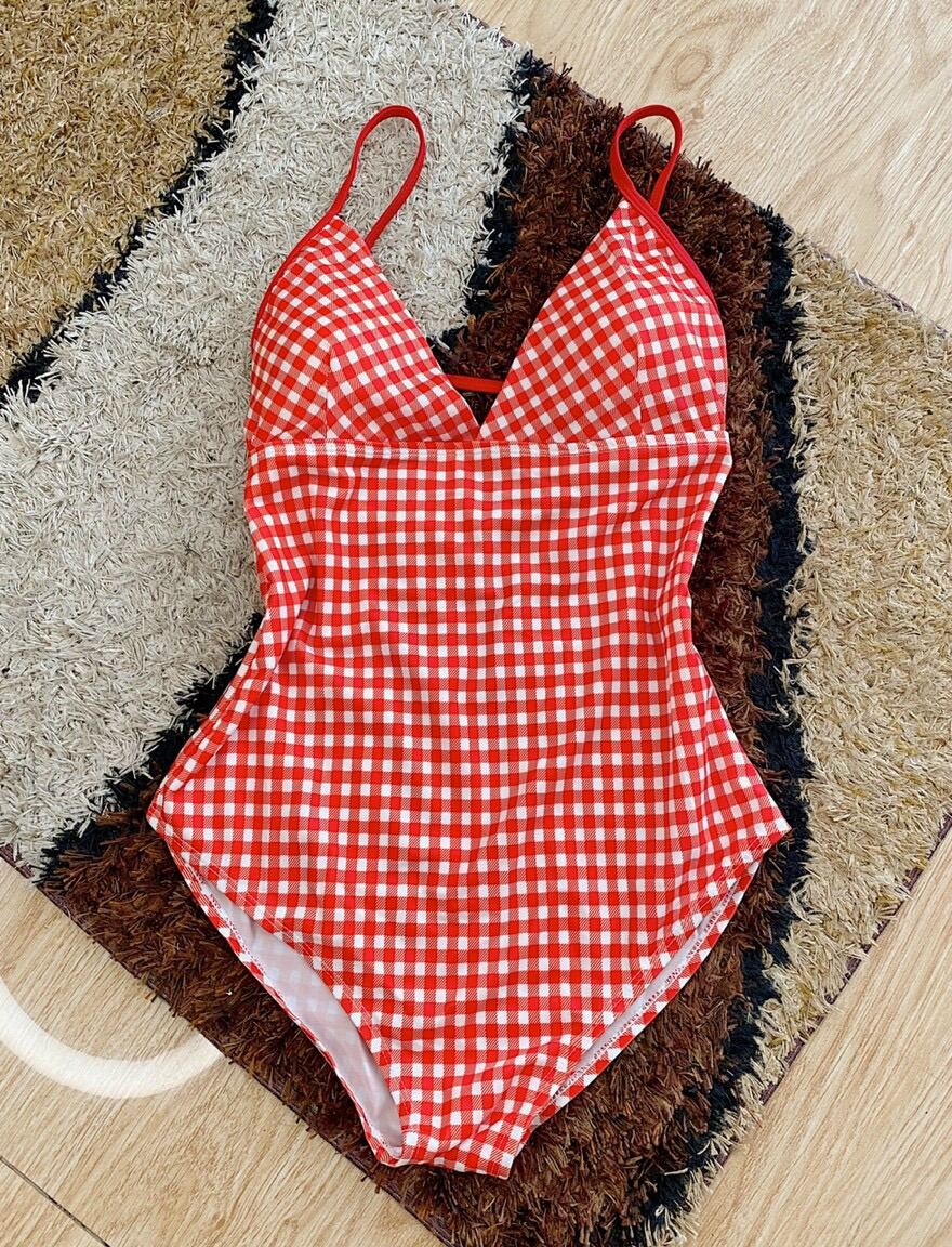 Bikini liền mảnh form basic style Hàn Quốc.