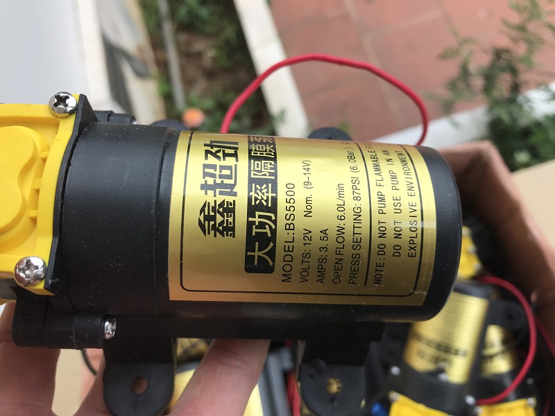 Bơm phun sương mini 12v, máy bơm tăng áp mini 12v