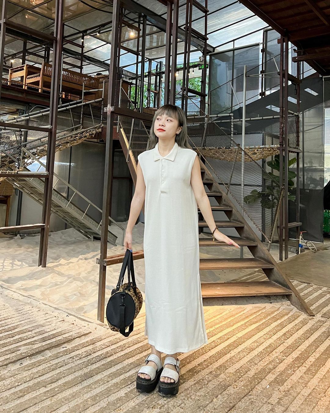 Regina Dress - Đầm suông basic xẻ tà - Remmus.vn