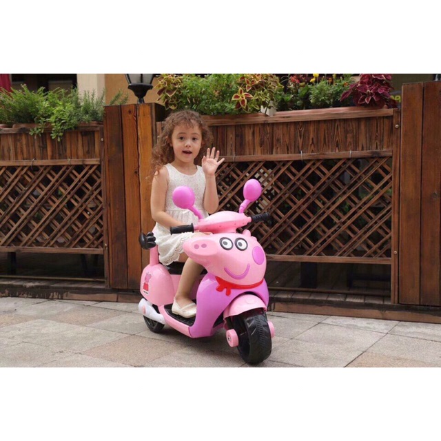 Xe máy điện cho bé hình heo Peppa
