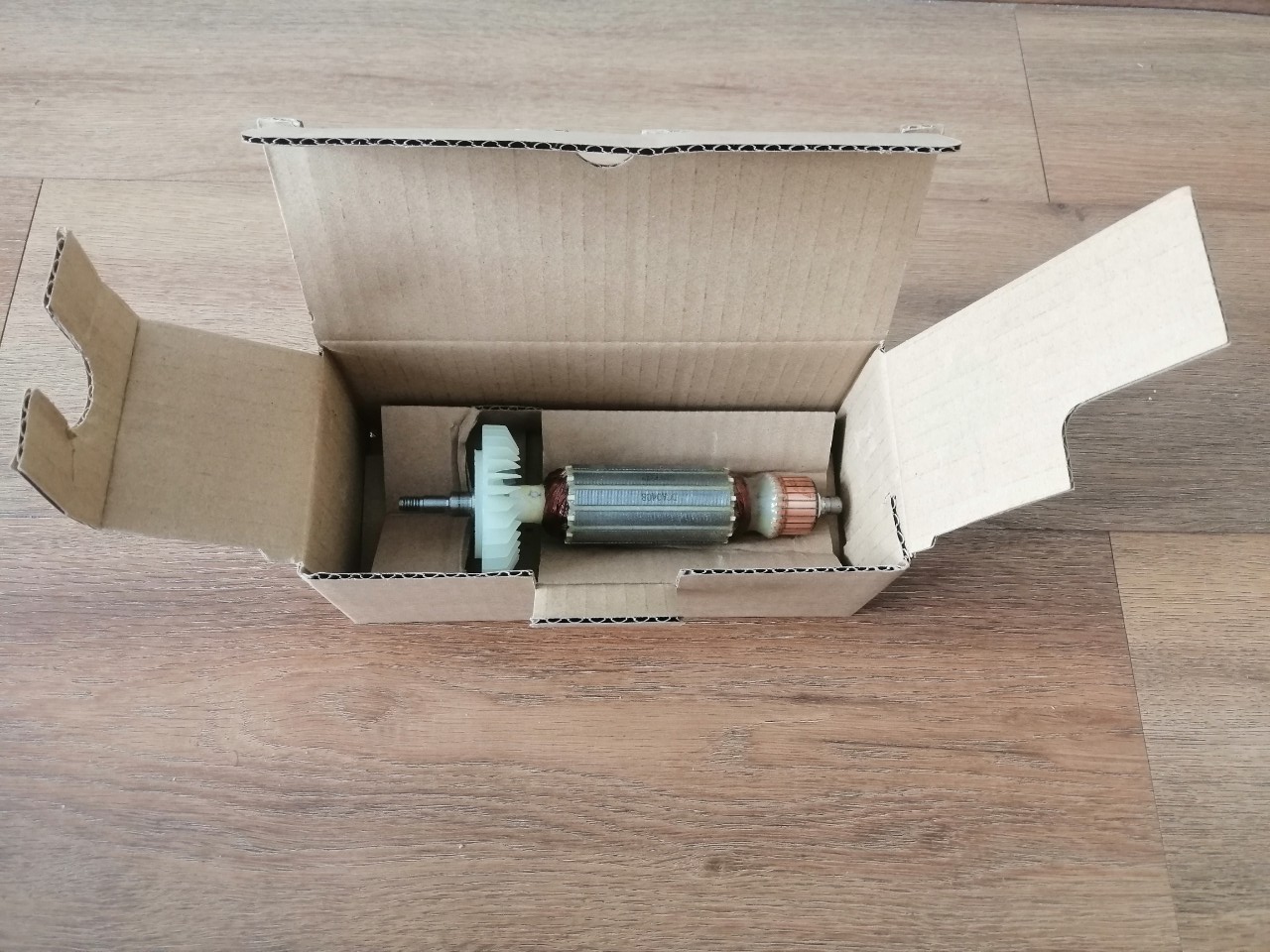 Rotor máy mài Makita GA4030 (DCA)