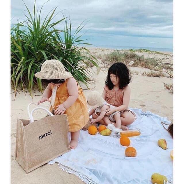 Túi cói đi biển MERCI siêu sang chảnh