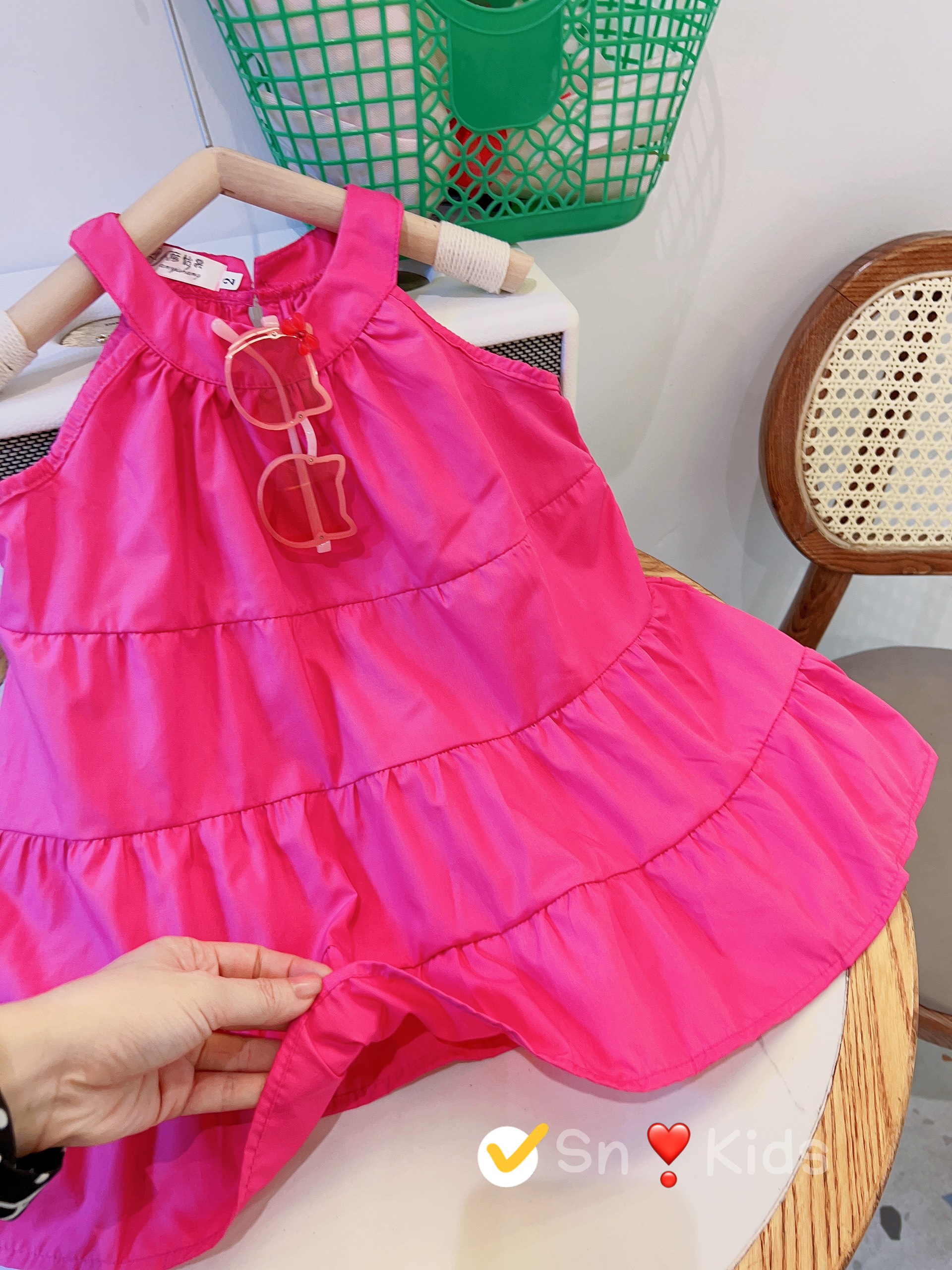 Váy bé gái váy maxi cổ yếm 10-30kg