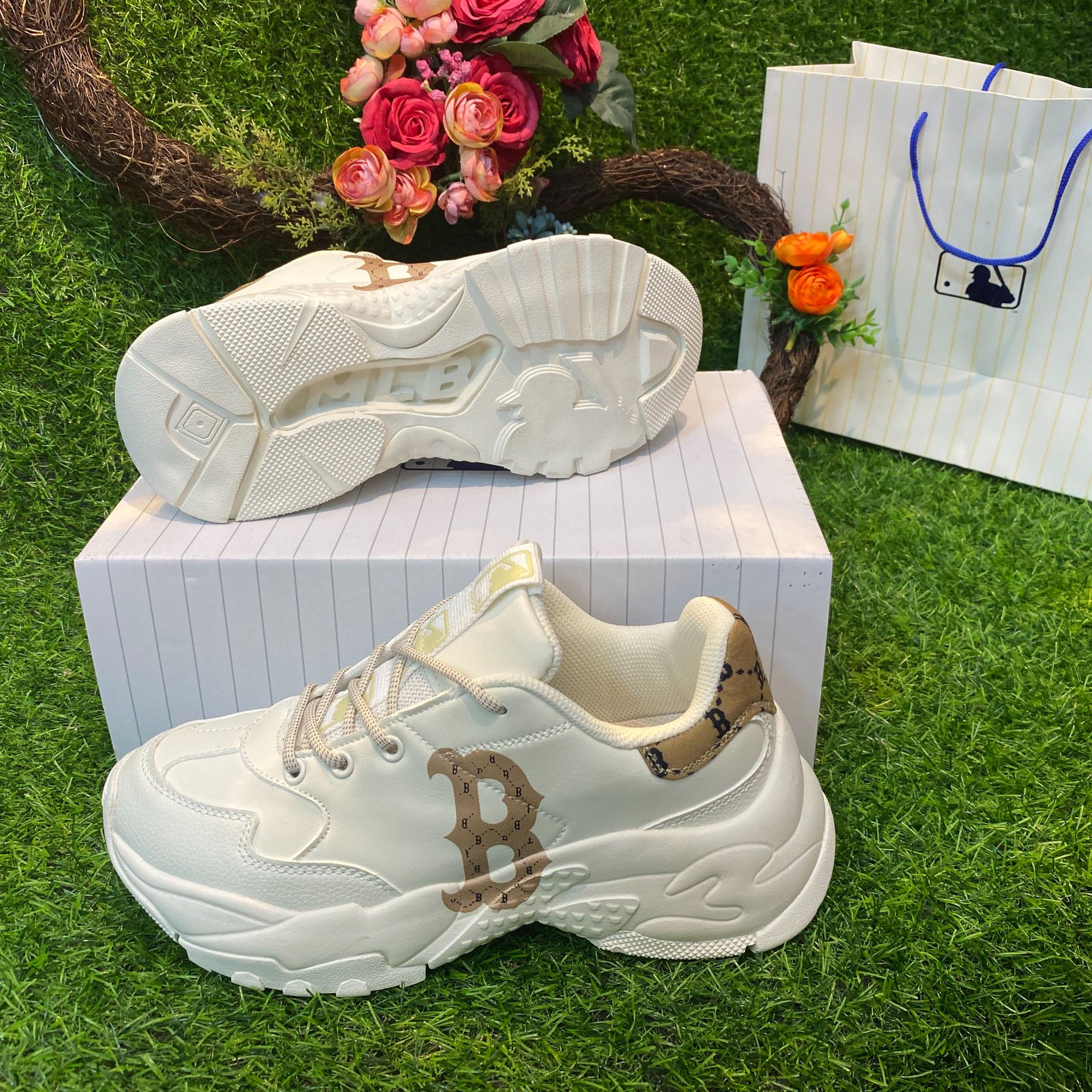 MLB Boston B Logo Sneakers, Giày MLB. size 36-43