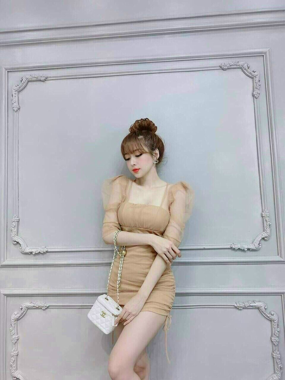 Đầm Ôm Body Phối Tay Lưới Dài L-G Store Là 1 Sản Phẩm Thật Sự Phù Hợp Để Tới Công Sở, Đi Làm Hoặc Đi Chơi,Phù Hợp Mọi Với Mọi Phong Cách.