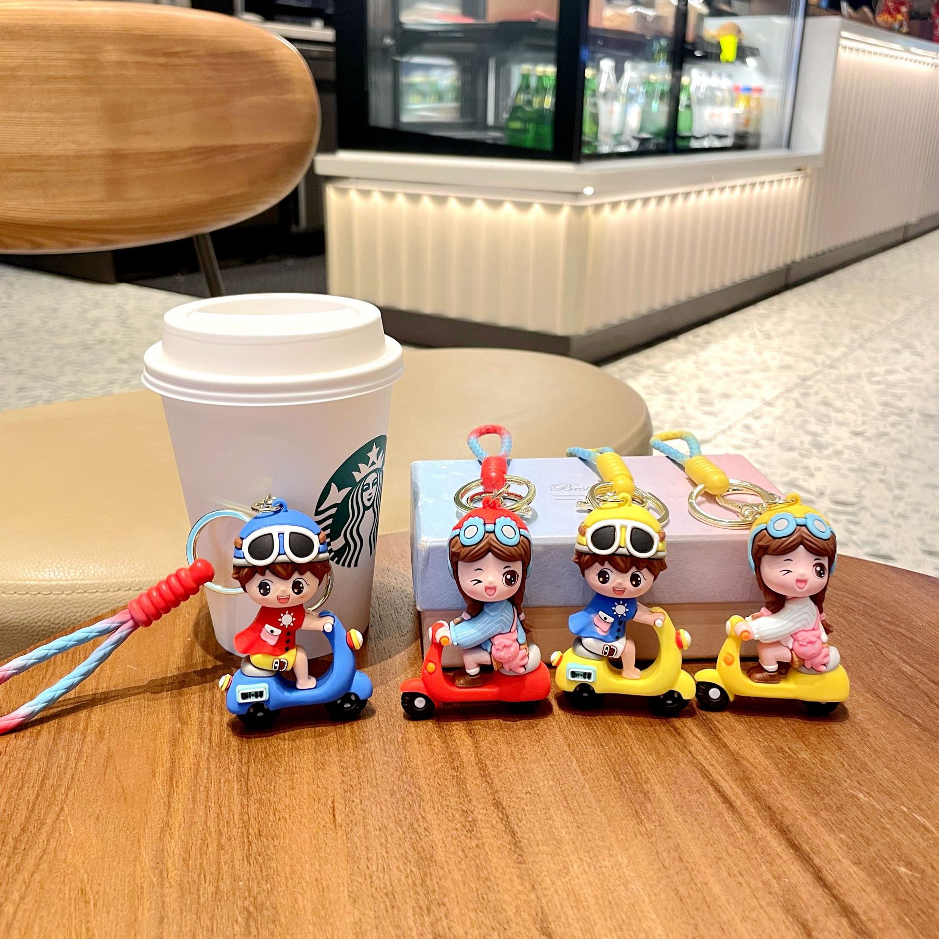 Móc Khóa Cặp Đôi Lái Xe Dây Treo Key Chain Đeo Balo