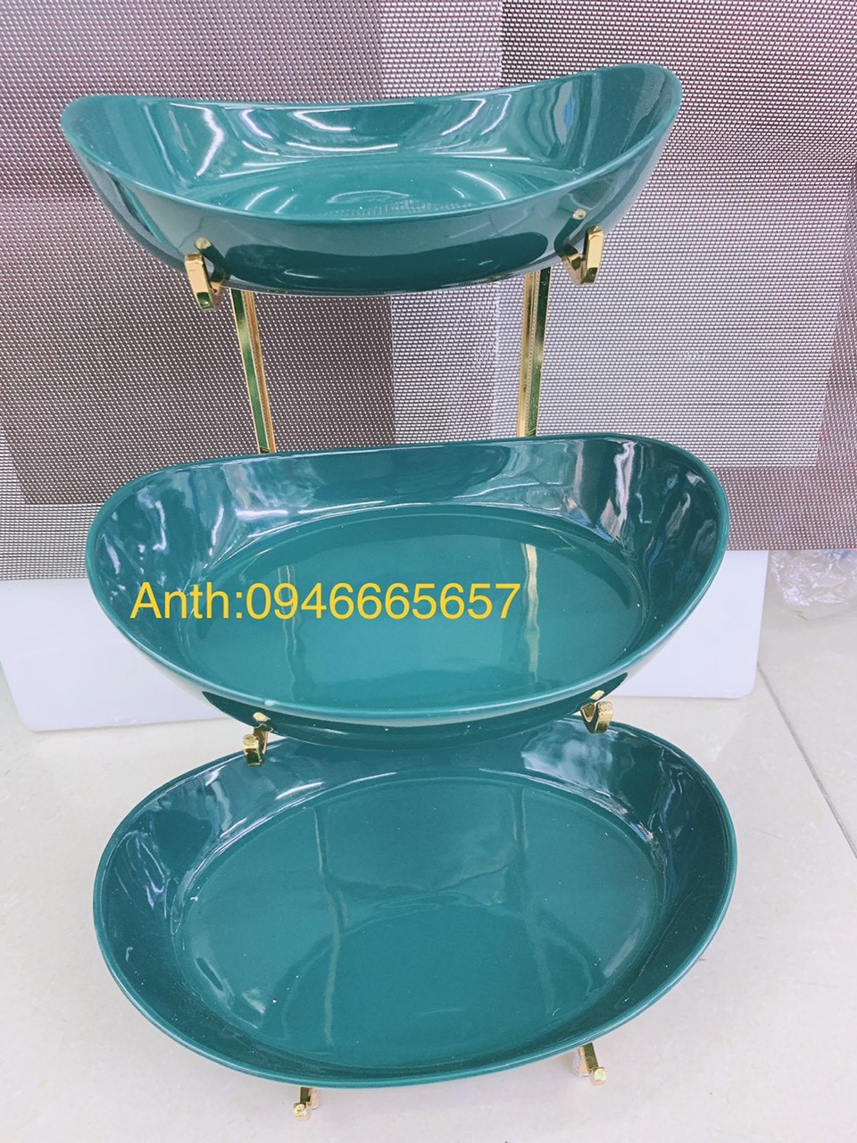 KHAY ĐỰNG BÁNH KẸO HOA QUẢ SỨ MÀU XANH CỔ VỊT HÌNH BẦU DỤC KHUNG KIM LOẠI MẠ VÀNG 3 TẦNG