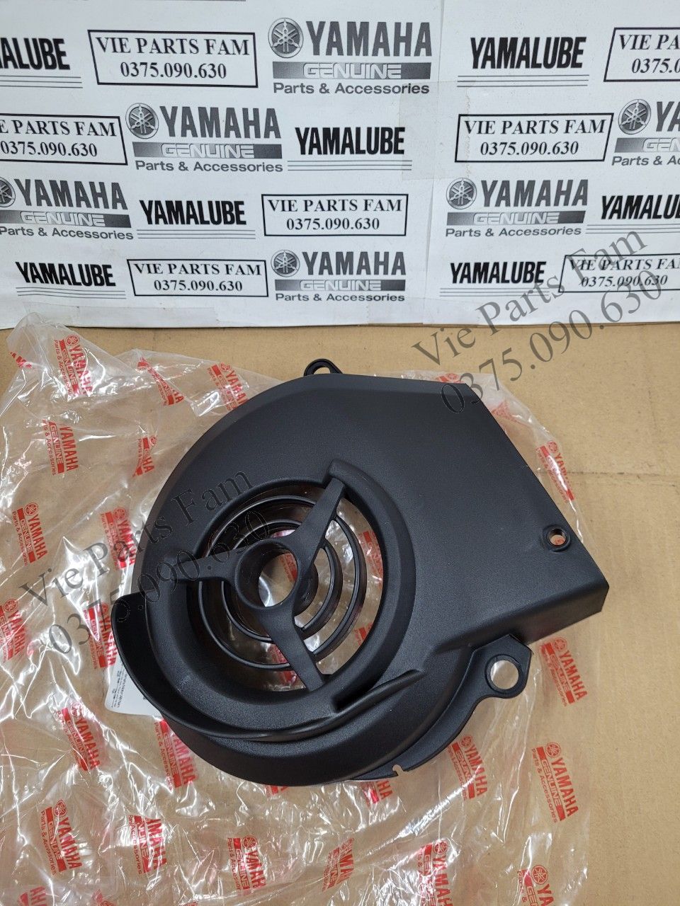 Cánh quạt hoặc ốp quạt gió xe ga nouvo 1-2-3, mio 2004-2006, mio mập, mio classico dùng chung, chính hiệu yamaha motor vn