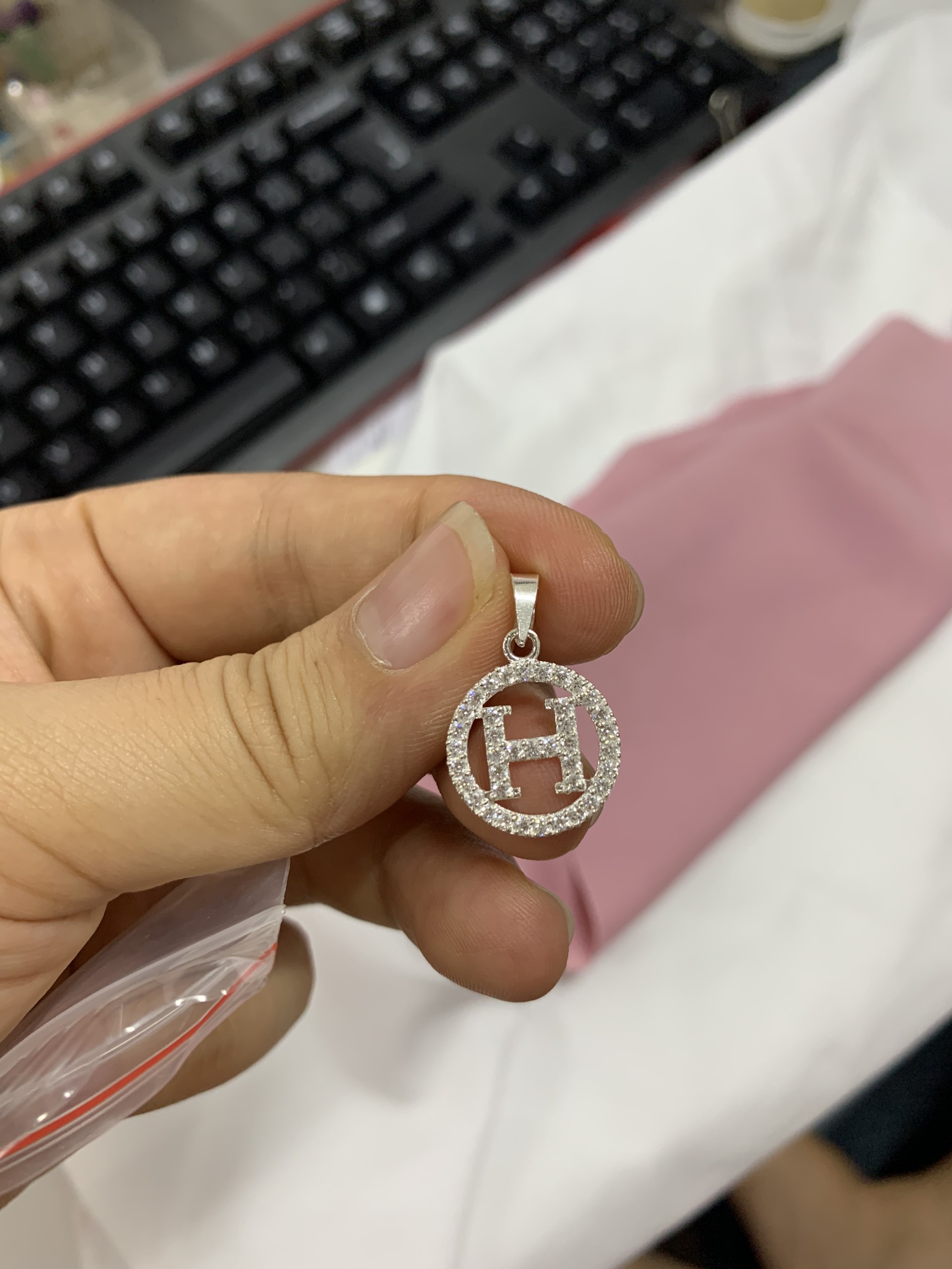Mặt Dây Chuyền Chữ H - TRANG SỨC BẠC TNJ CAM KẾT HÀNG CHUẨN ẢNH, CHẤT LƯỢNG TỐT, PHỤC VỤ TẬN TÌNH, CHU ĐÁO