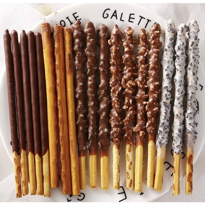 HOT SALE Bánh Que PEPERO KAKAOFRIEND 🍫