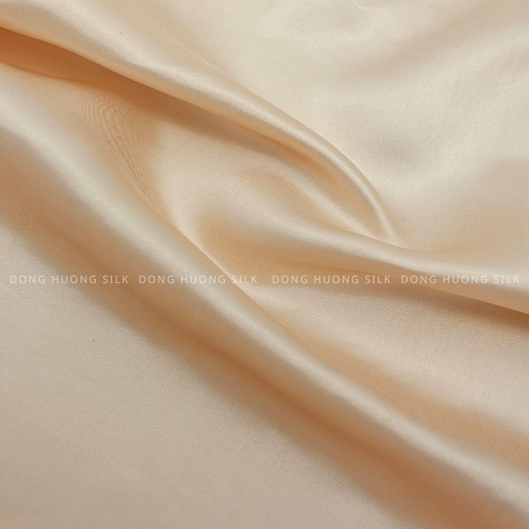 Vải lụa tơ tằm satin trơn màu cam đào – LTS41