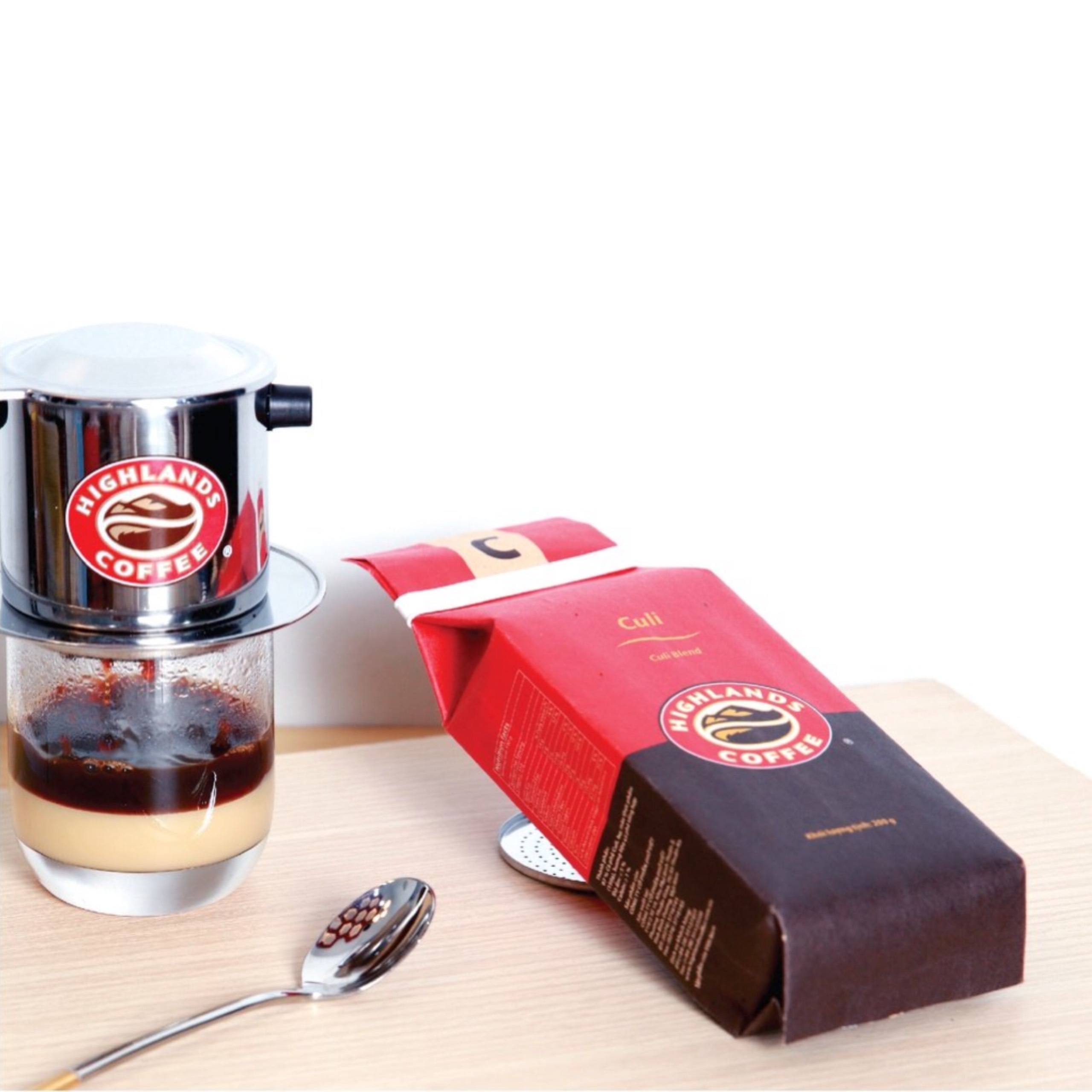 Phin pha cà phê Highlands Coffee