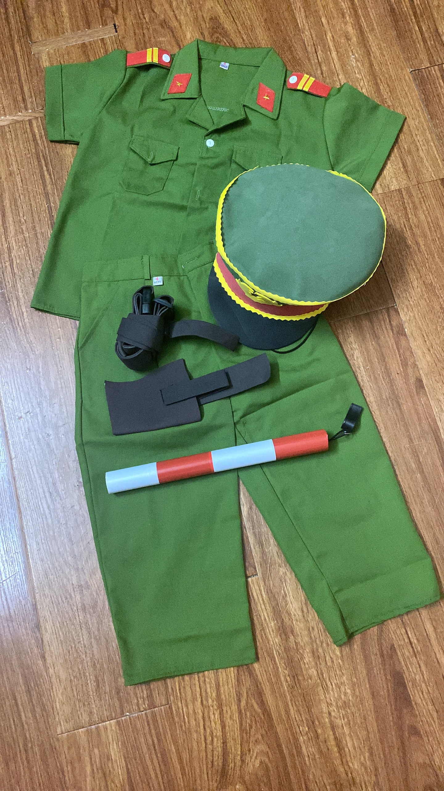 bộ quần áo công an giao thông trẻ em