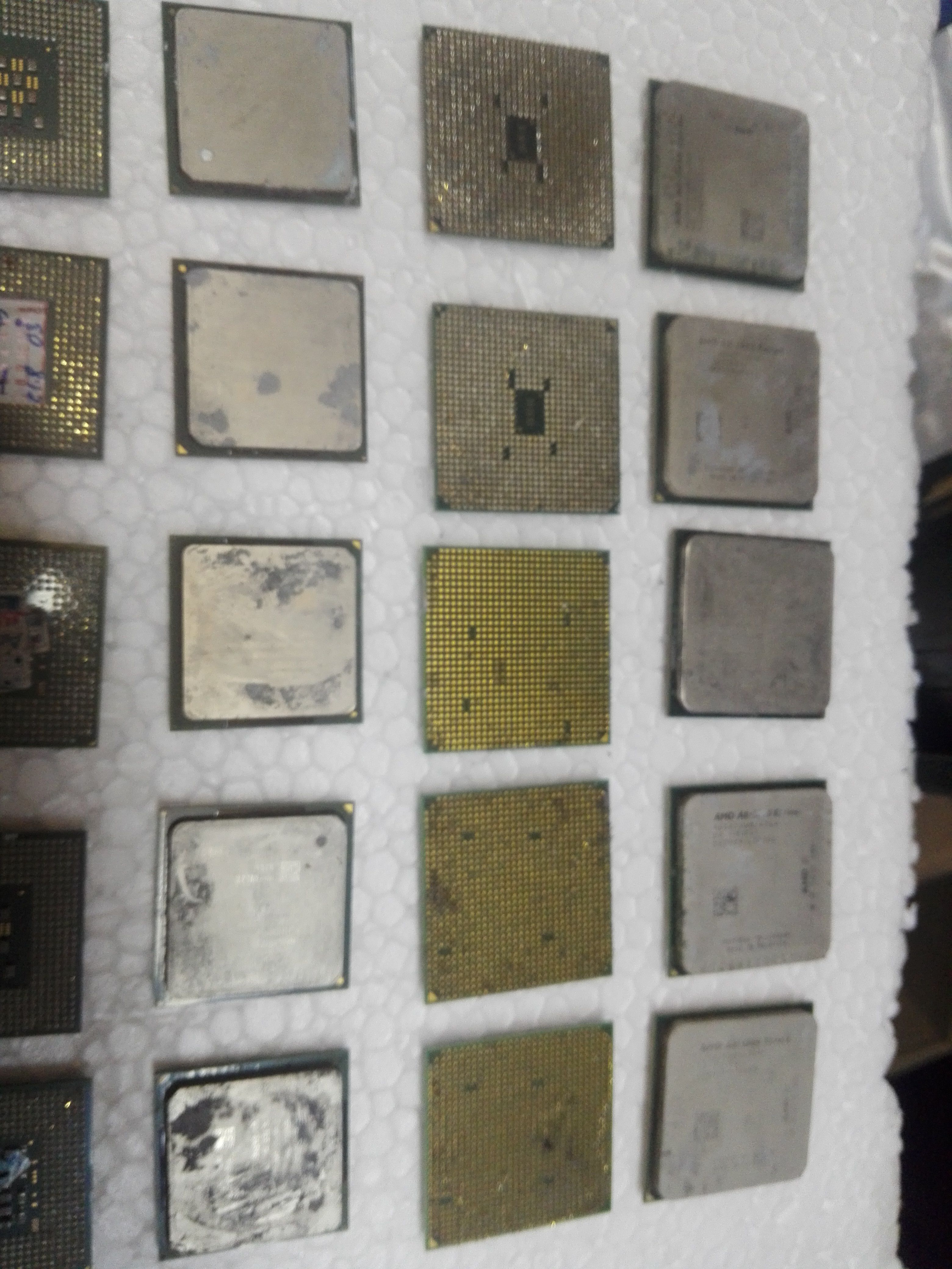 Chip CPU AMD Có chân Hỏng Phân Kim