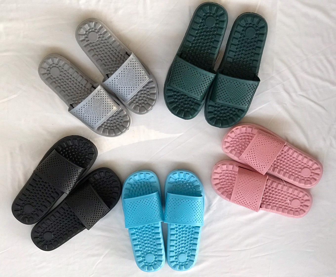 Dép nhựa dẻo đi trong nhà (form nhỏ khách nhớ nhích size ạ)