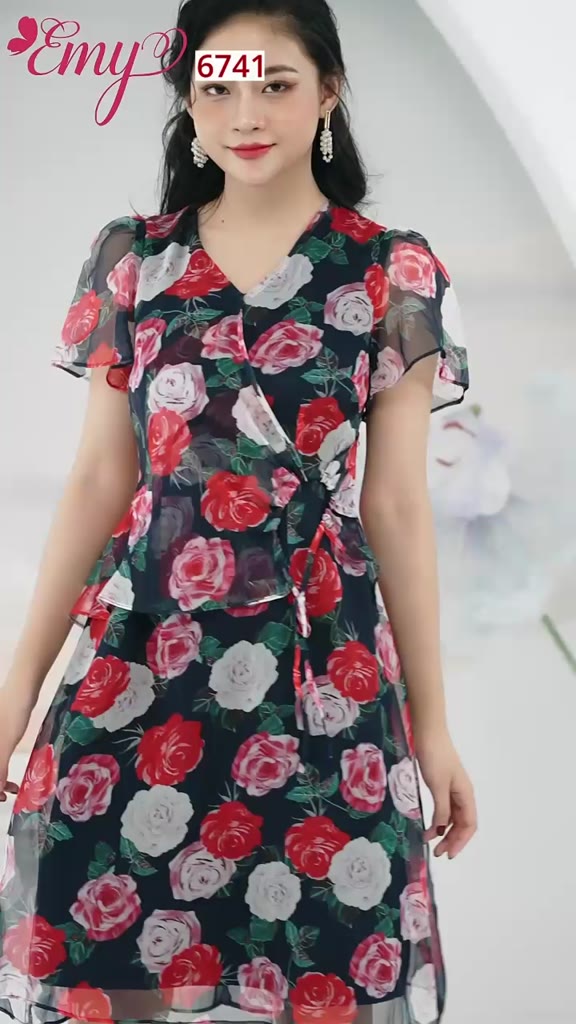 Đầm EMY EM6741 Xoè Cổ V Đắp Chéo