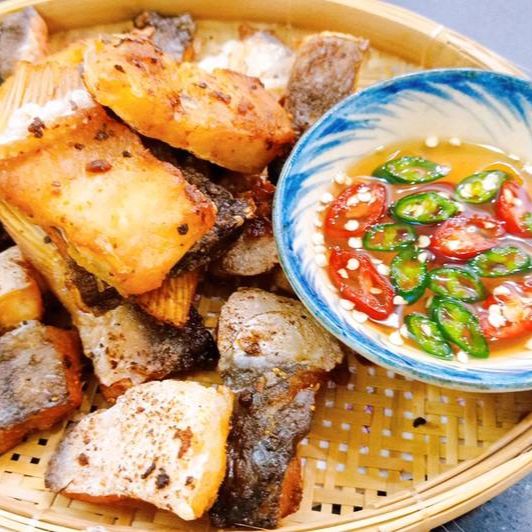 Khô cá dứa, đặc sản Cần Giờ,khối lượng 1kg , chất lượng tuyệt hảo ,thịt ngọt,dai, hàng mới chất lượng tốt,hàng rút xương,giao hàng được hút chân không sạch sẽ đảm bảo VSATTP