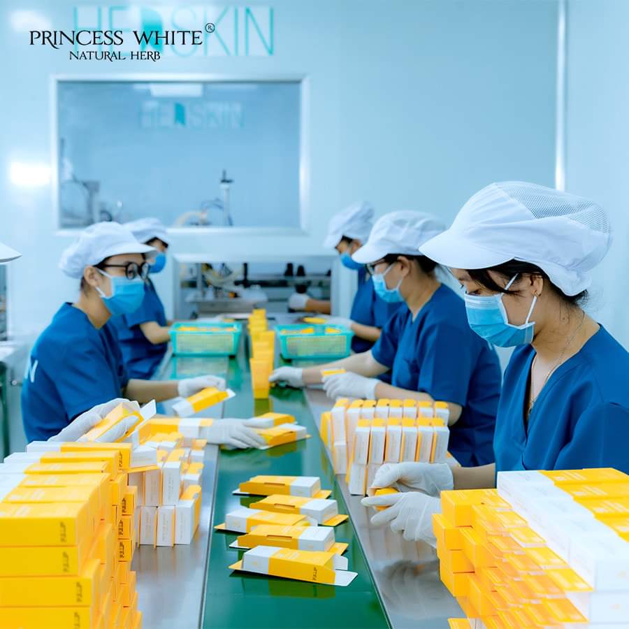[HCM]Kem chống nắng cao cấp Princess White Sunscreen 50g với chỉ số chống nắng SPF 50+ PA+++ chống trôi dưới nước đi bơi tắm biển không sợ đen
