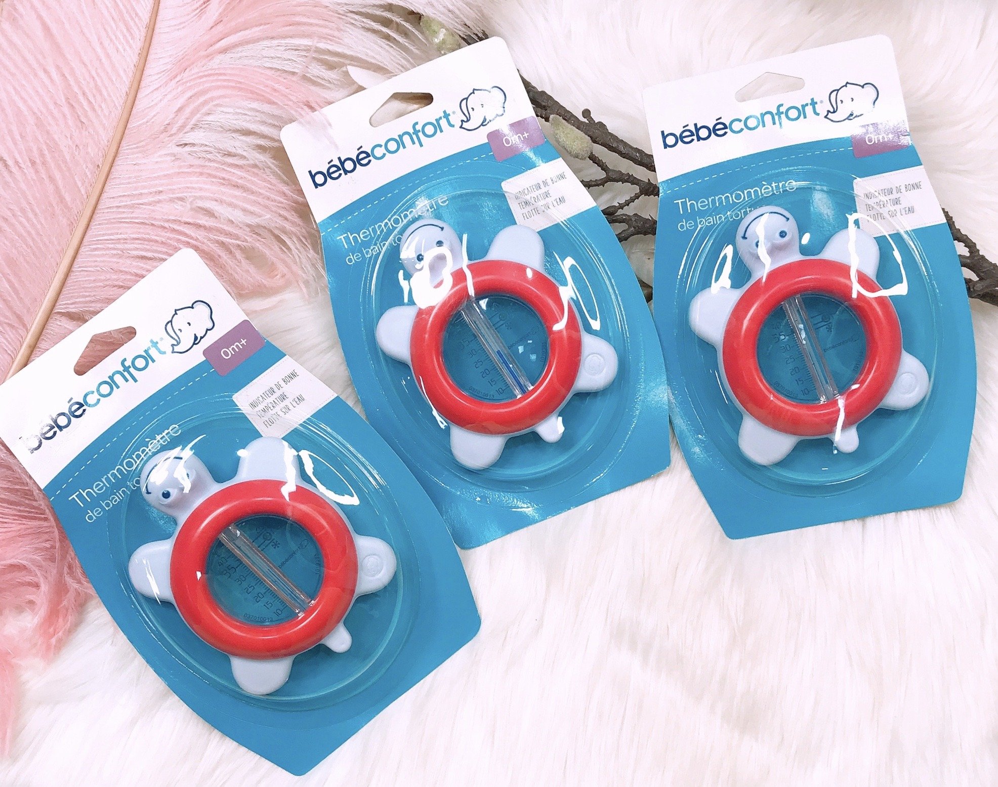 Đo nhiệt độ nước tắm hình rùa Bebe Confort