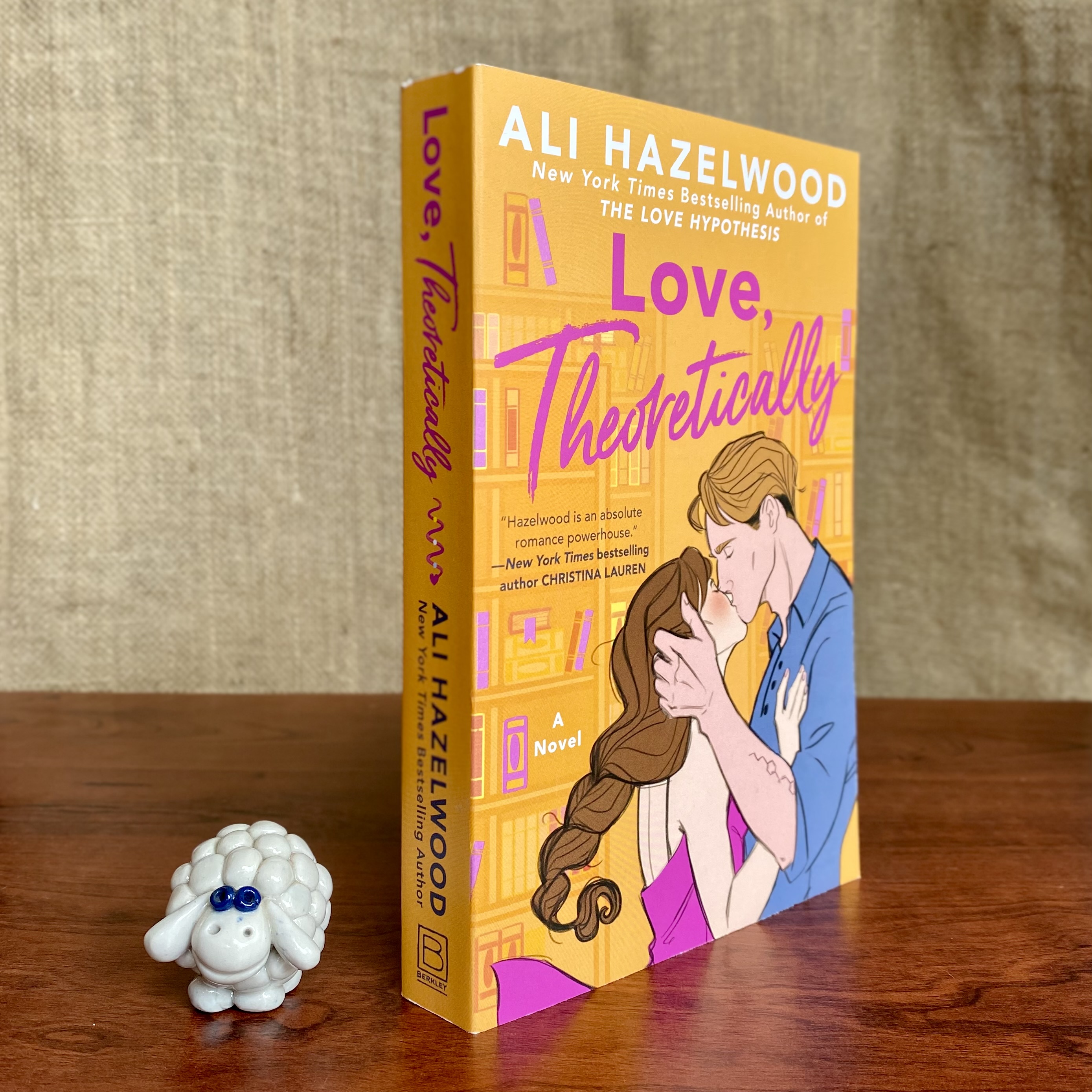 Love Theoretically - Ali Hazelwood