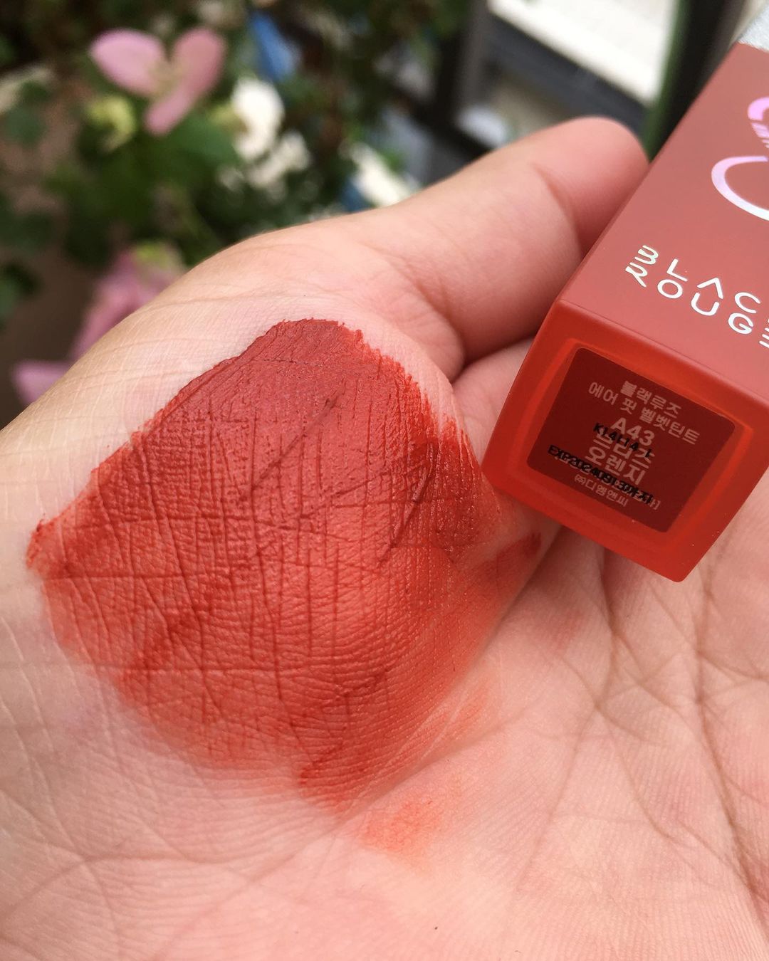 Son A06 nắp đỏ - A12 nắp tím Handmade - chất son lỳ đẹp, full màu lựa chọn