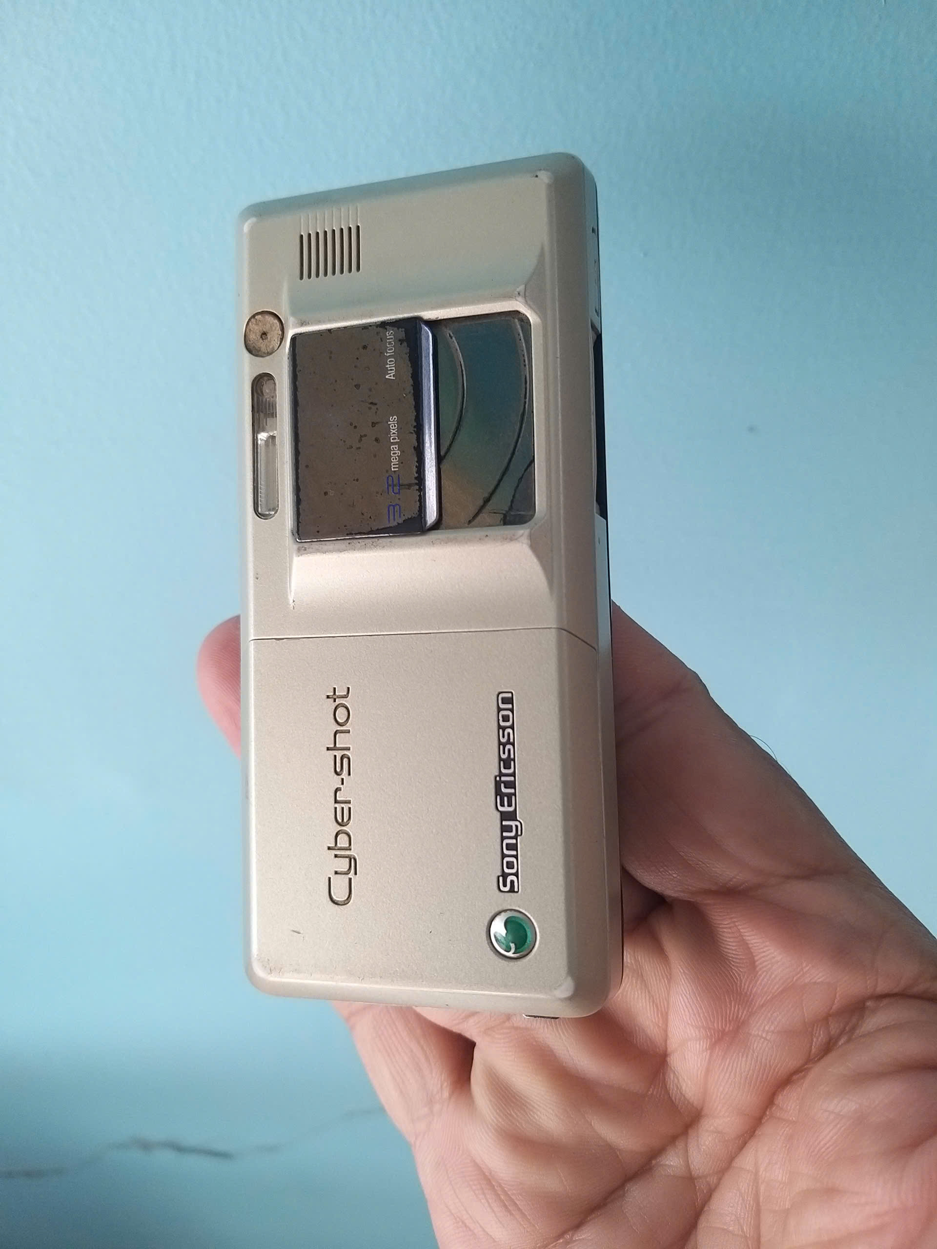 Điện Thọai Sony Ericsson K810i