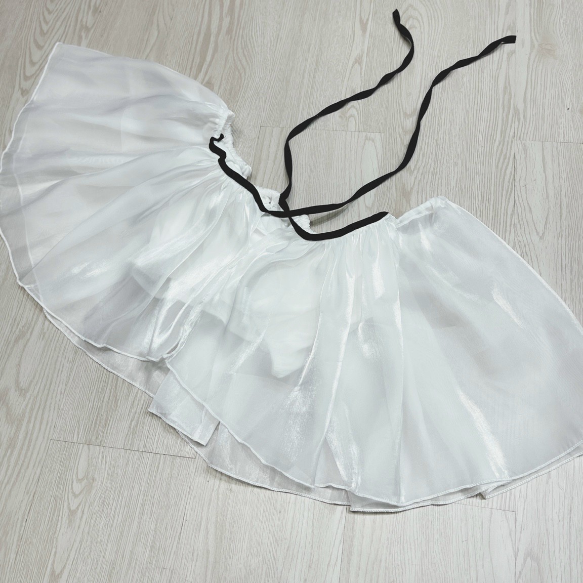 Áo Kiểu Bẹc Vai Cổ Chéo
