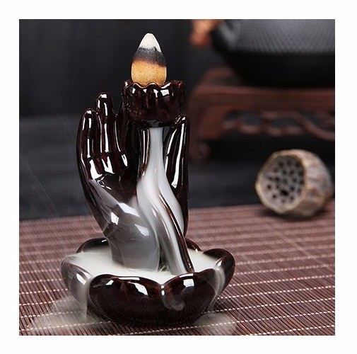 Thác trầm hình bàn tay phật