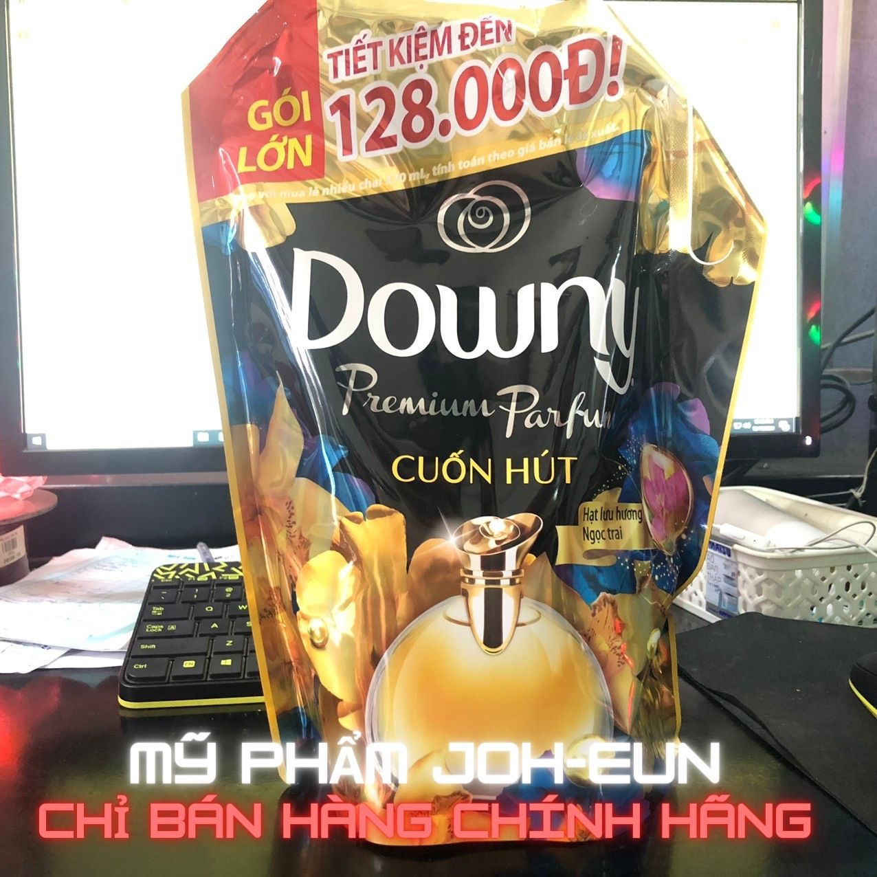 Nước xả vải đậm đặc Downy cuốn hút 2.2L