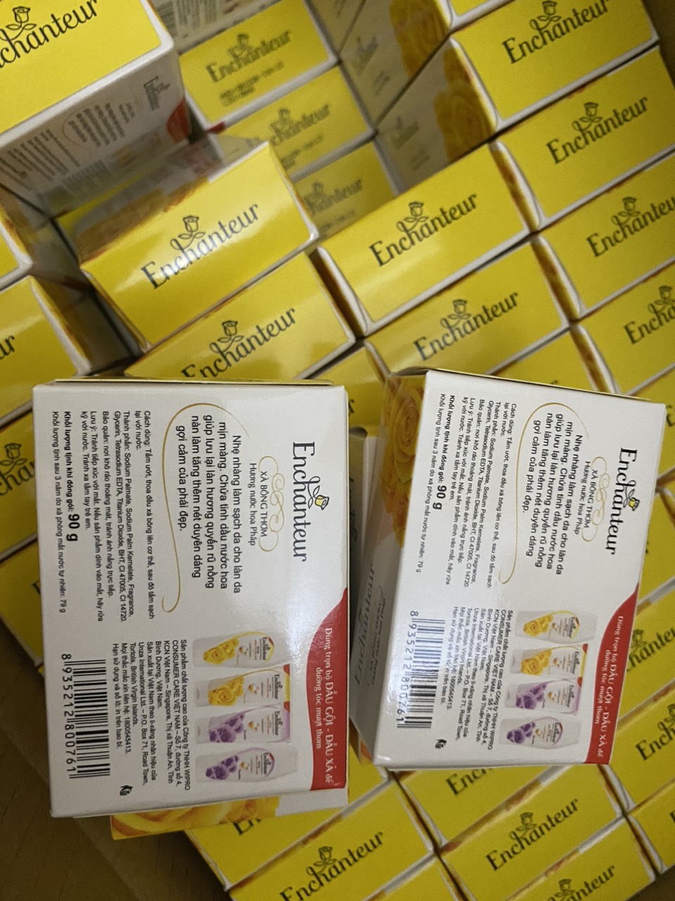 Combo 3  Xà bông thơm Enchanteur Deluxe Charming 90g