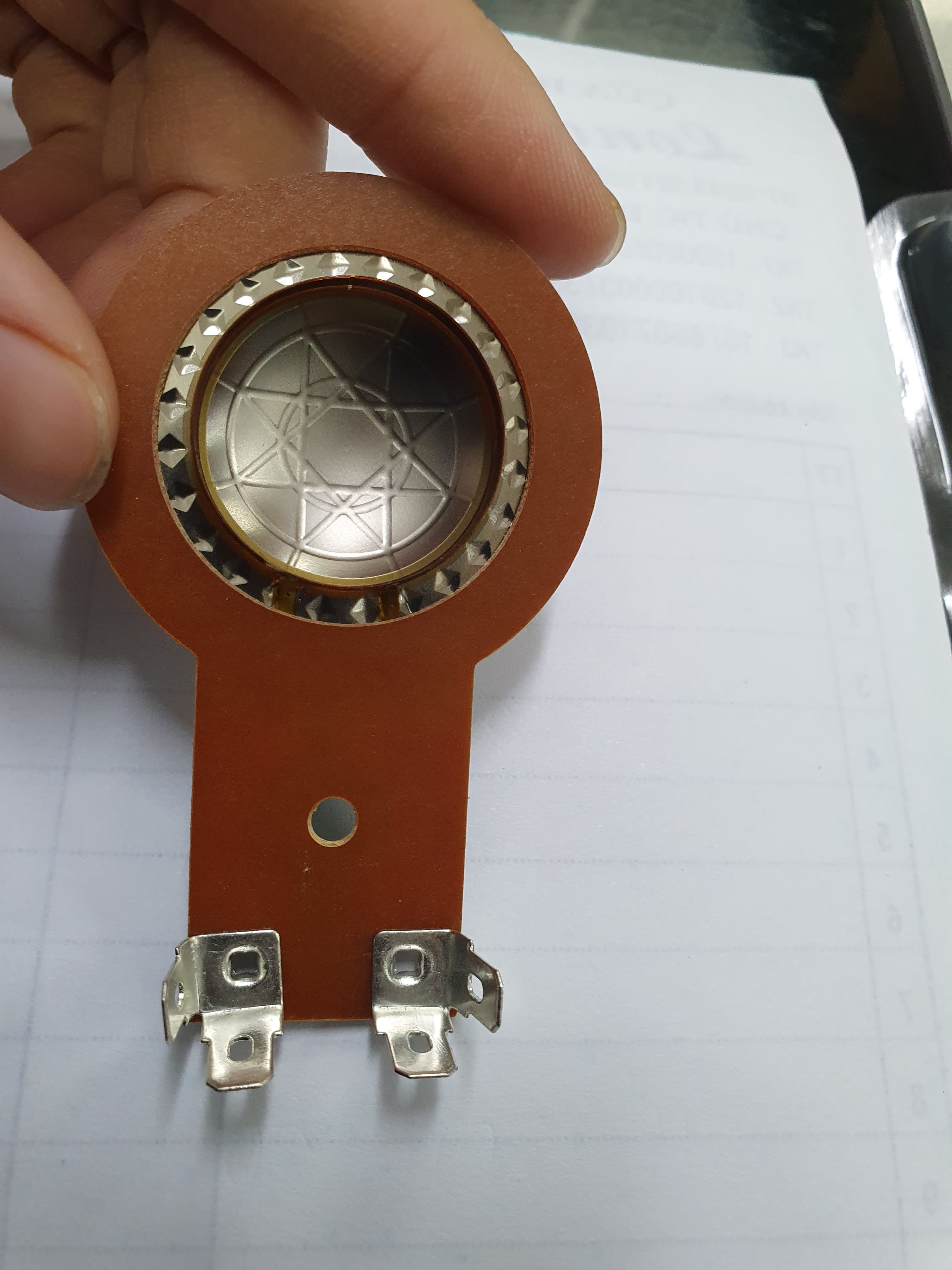 côn loa titan 25,5w