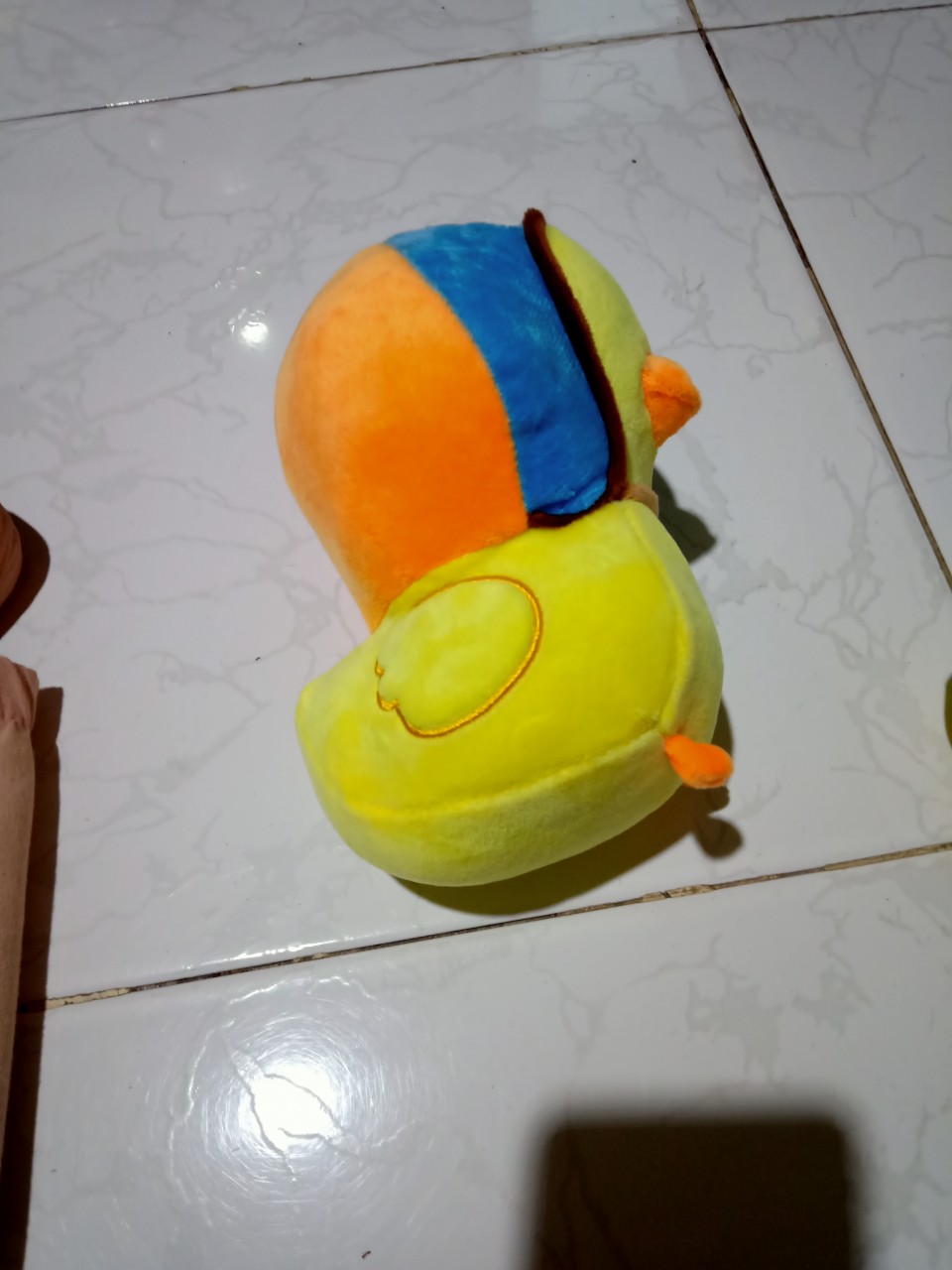 Gấu Bông Vịt Con Đội Nón Bảo Hiểm Siêu Cute