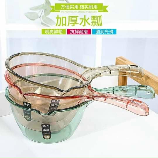 Gáo Múc Nước Bằng Nhựa Trong Suốt-Ca nhựa múc nước cán dài - Ca múc nước - Gáo nhựa múc nước - Ca nhựa PP - Ca nhựa múc nước có móc treo