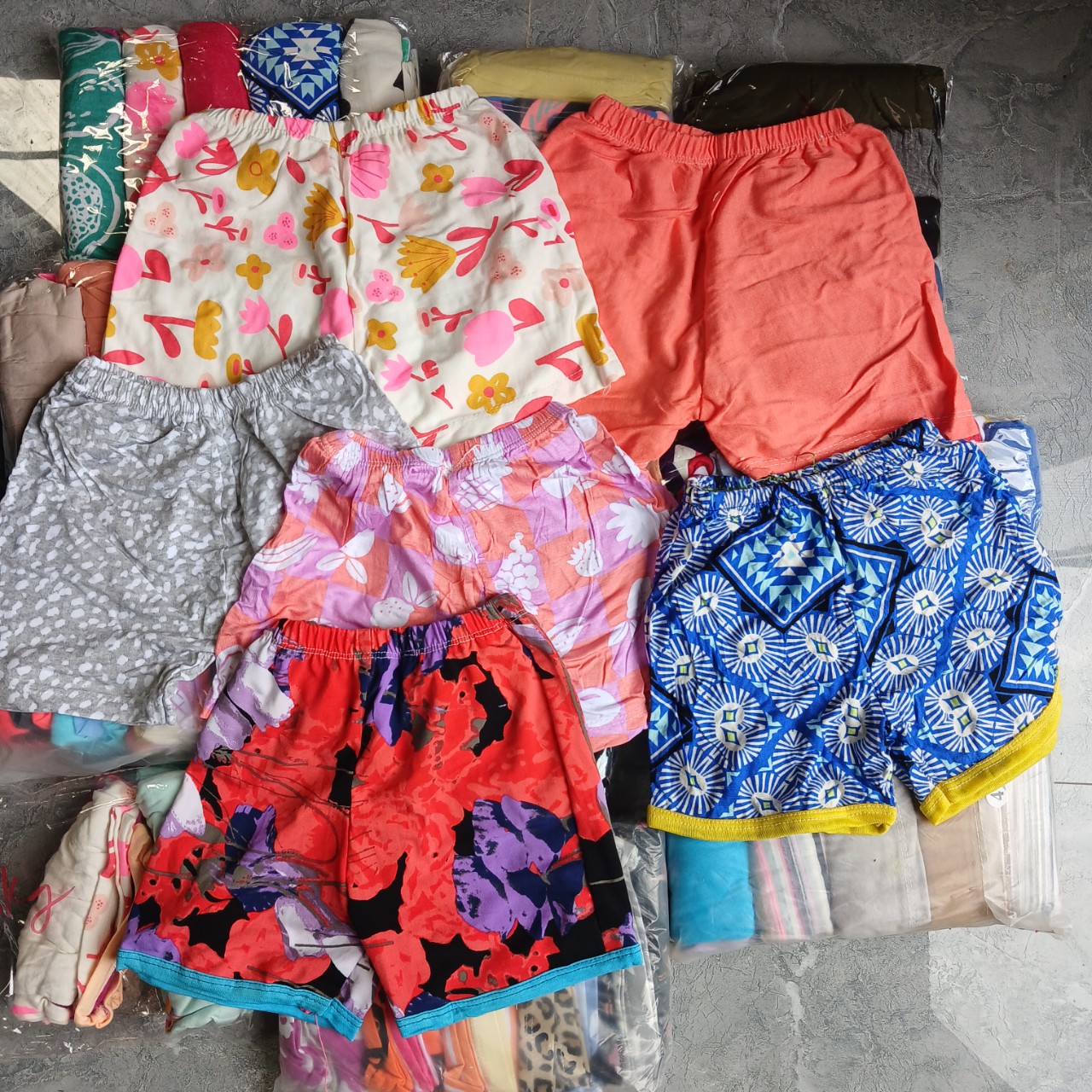 Combo 10 chiếc quần đùi chục cho bé trai/gái 5-20kg