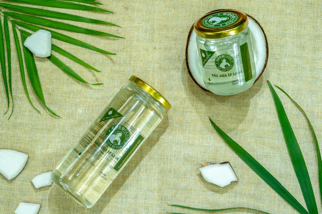 Dầu Dừa Nguyên Chất Ép Lạnh Cocofarm