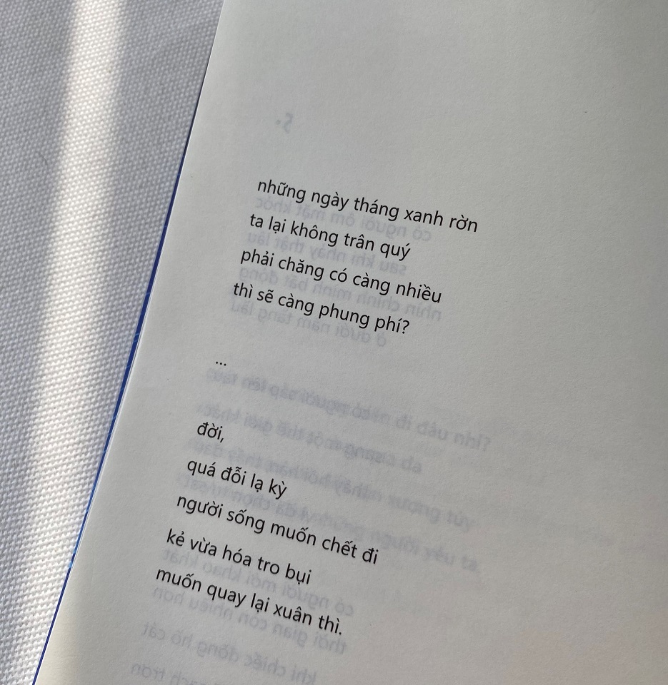 Sách - Đám Trẻ Ở Đại Dương Đen