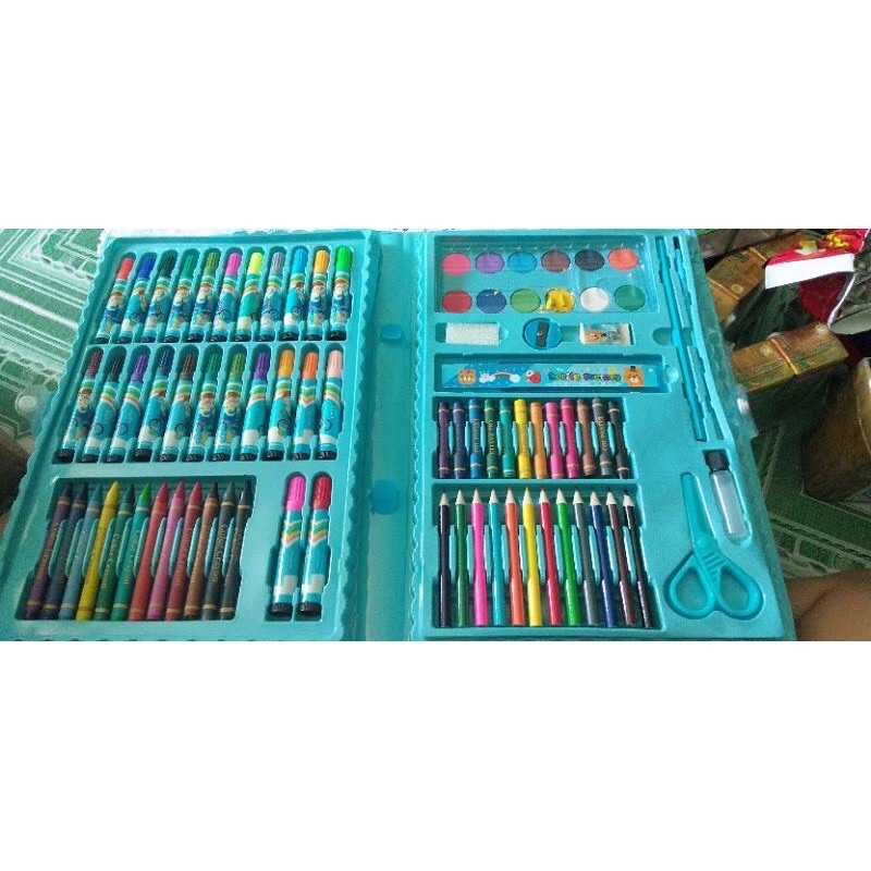 Bộ màu 86 chi tiết Nestle