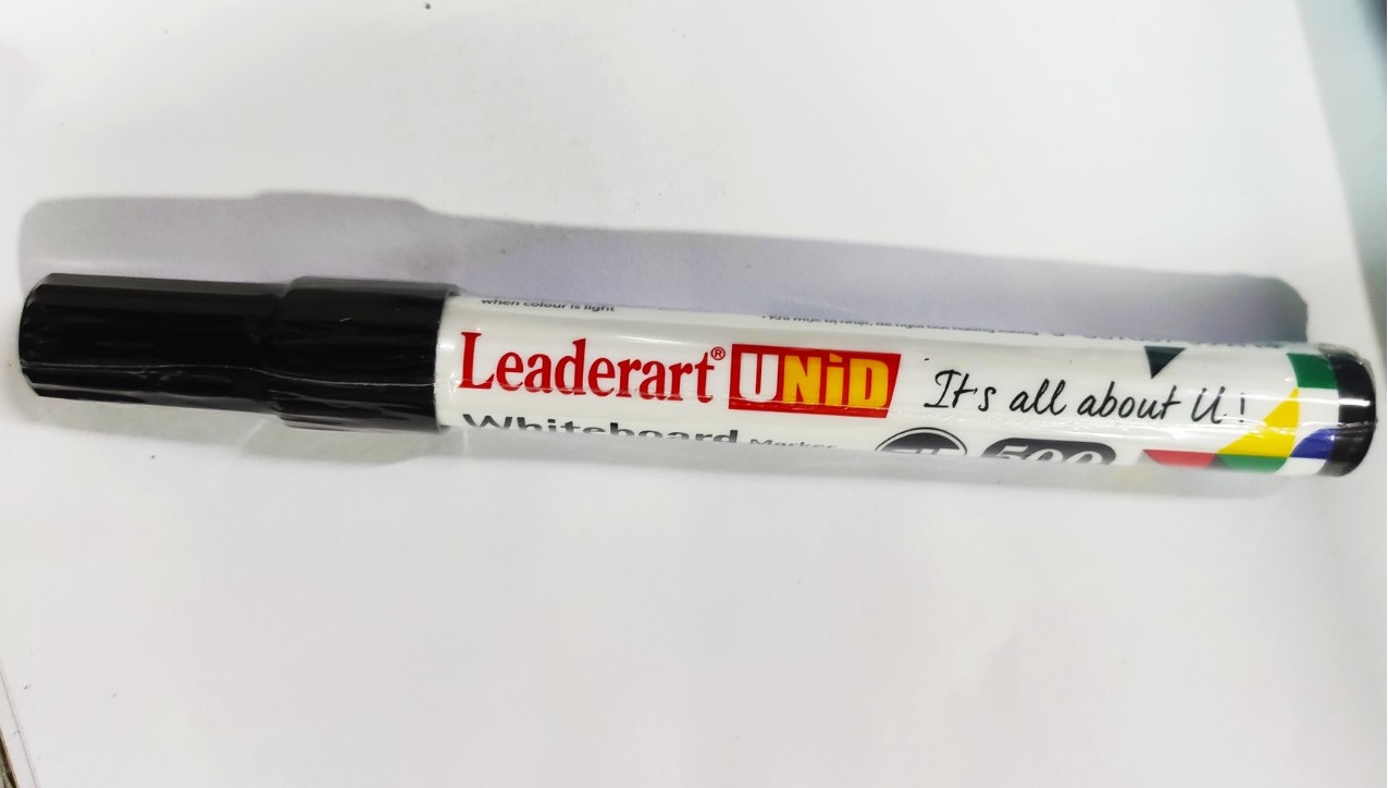 [HCM]Combo 02 Bút lông bảng UNID LA500 - Thương hiệu Nhật an toàn chất lượng giá tốt