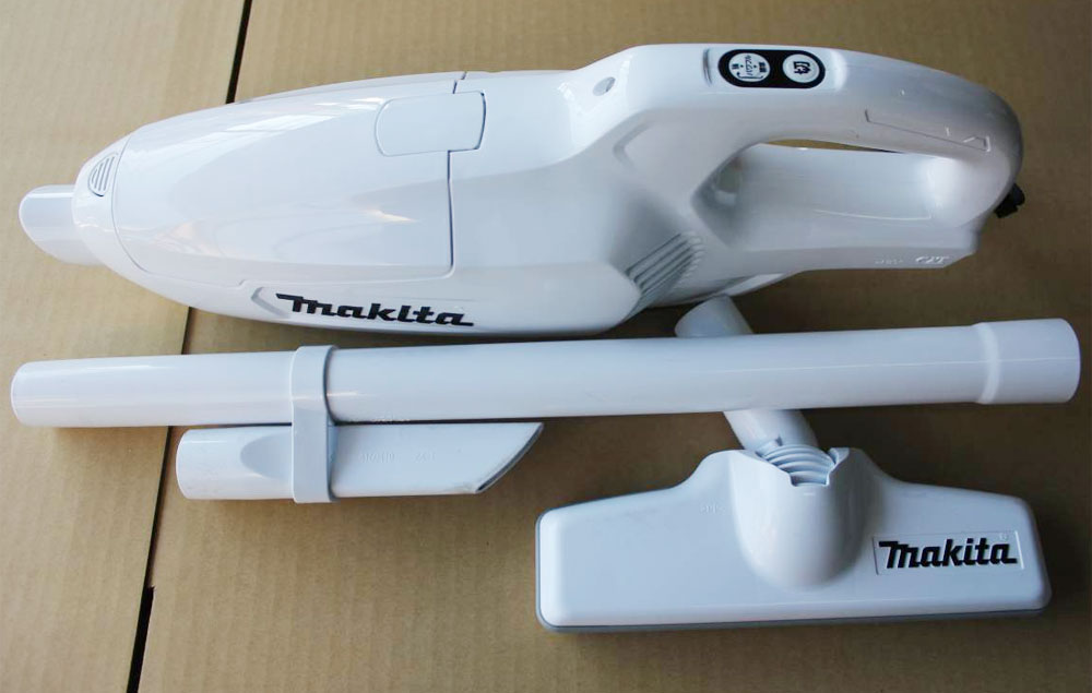Máy hút bụi dùng pin Makita CL107FDZW