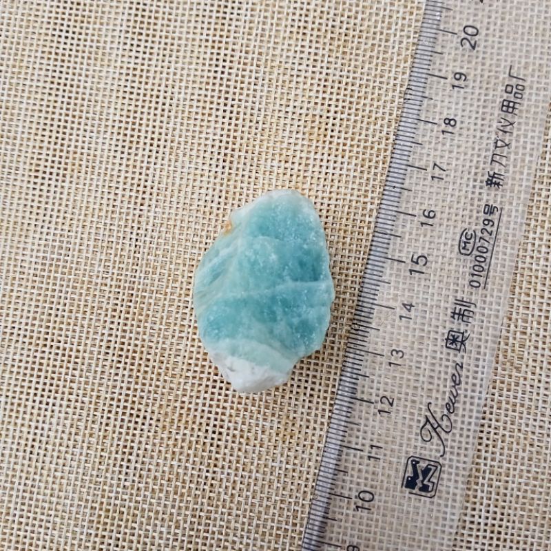 Viên đá xanh thanh tẩy Aquamarine