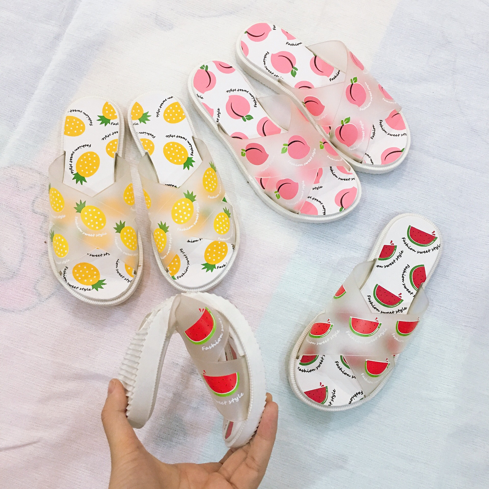 [Hoàn tiền 15%][Hình thật] DL14-Dép lê nữ quai chéo hoa quả siêu mềm êm chân hàng Qc cao cấp