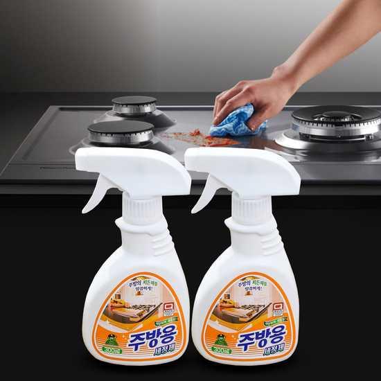 Chai xịt tẩy chuyên dụng cho nhà bếp,tẩy rửa lau chùi bếp đa năng, hàn quốc 300ml