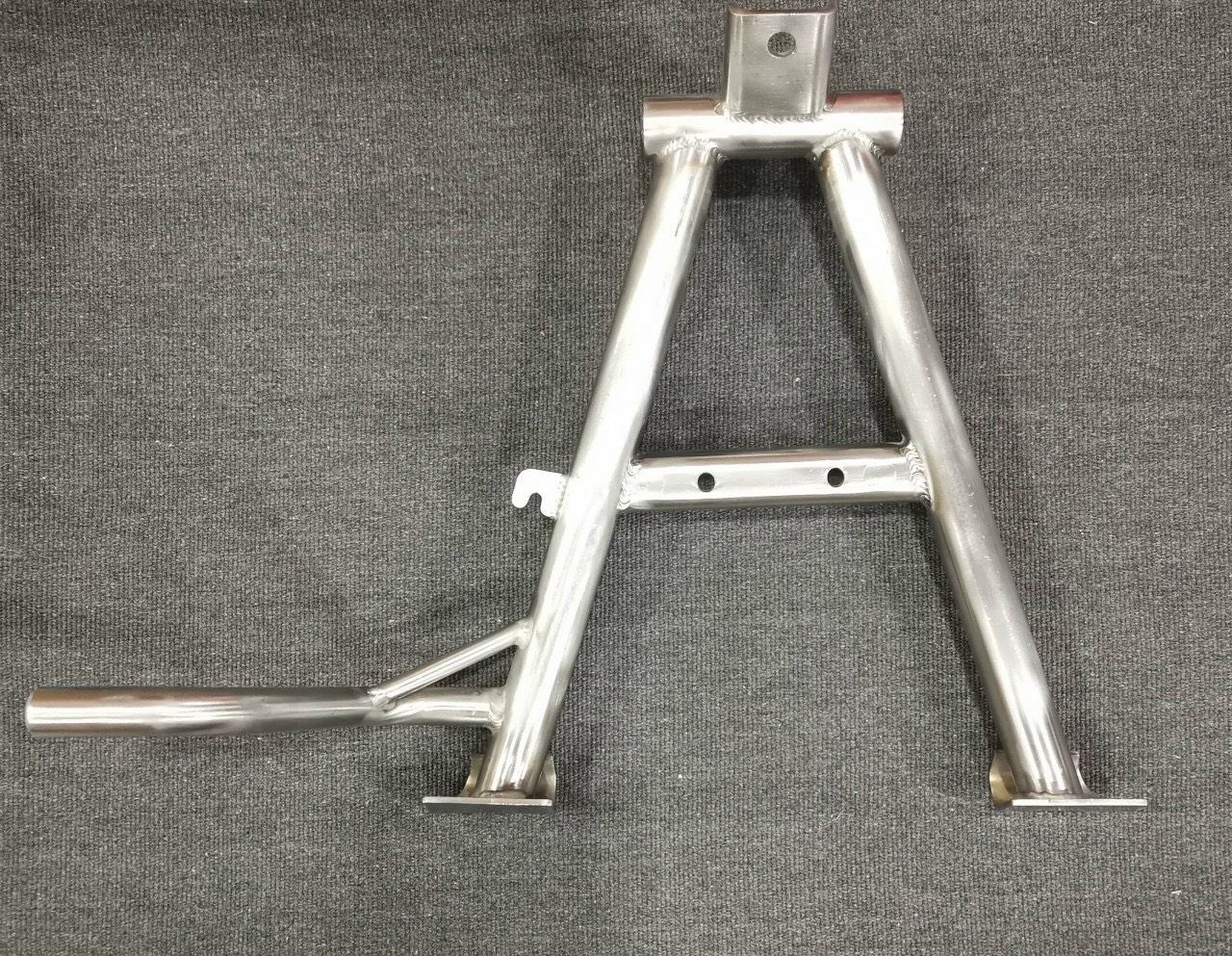 Chống đứng Inox cho xe Winner X