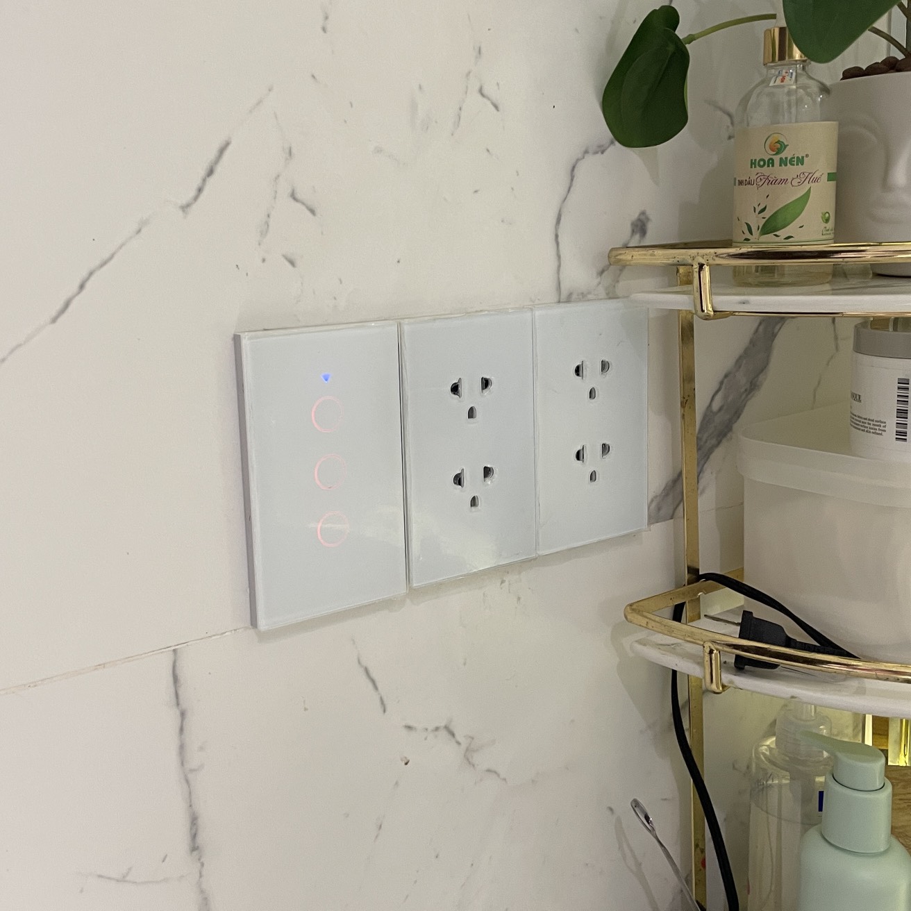 Công tắc điện thông minh wifi tuya